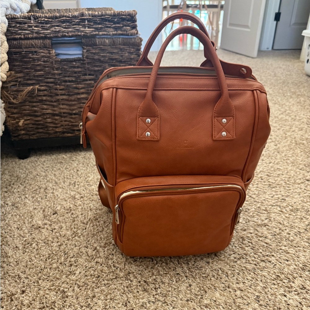 Citi collective leather diaper bag w/ changing pad